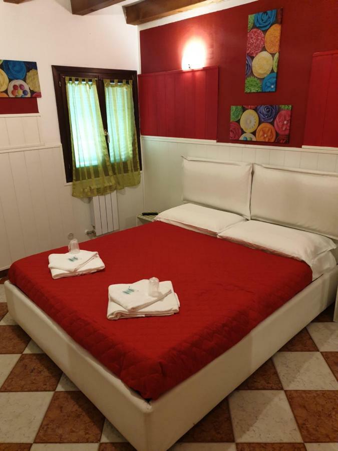 Bed and Breakfast Ca' Del Sol Venezia Екстер'єр фото