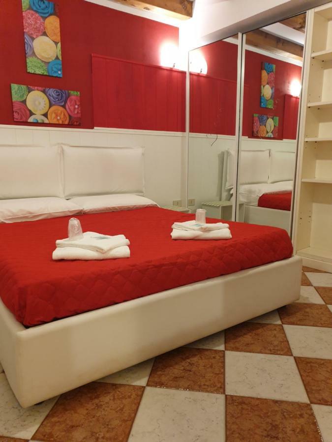 Bed and Breakfast Ca' Del Sol Venezia Екстер'єр фото
